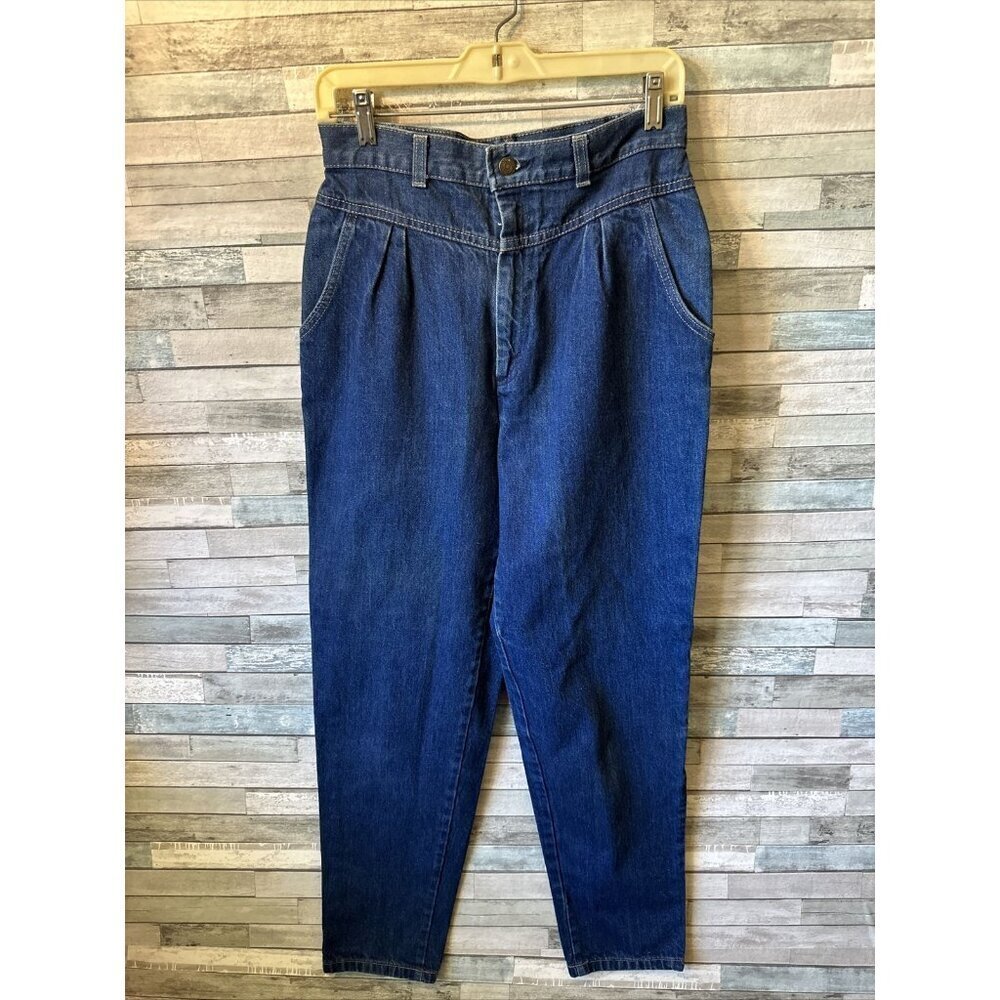 Vintage Levis Tapered Jeans Women’s Size 14 High Rise Pleated Front Made in USA